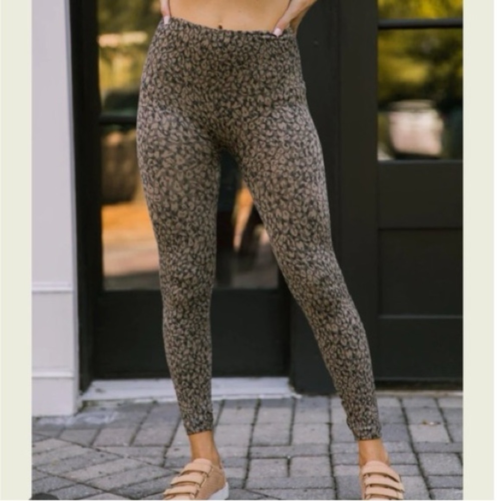 Spanx Look at Me Now Leopard Print Leggings - M